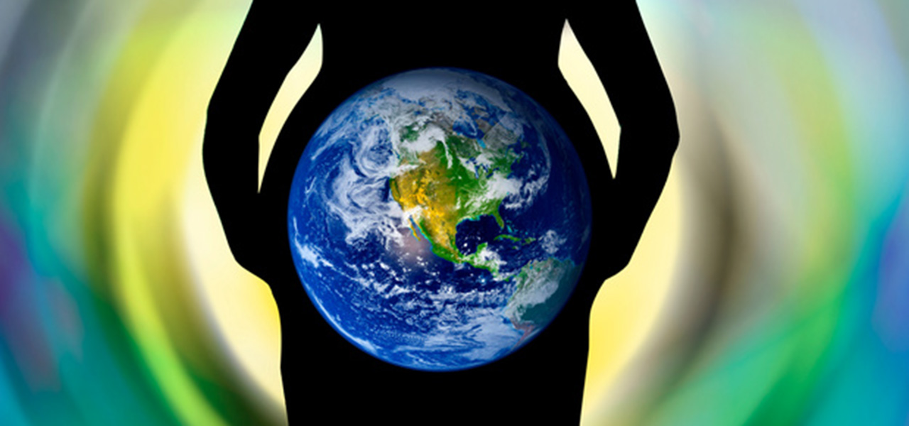 Planeta nas mãos de uma pessoa